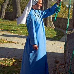 Mochnaczka Niżna, zakonnica dzwoniąca w południe, małopolskie